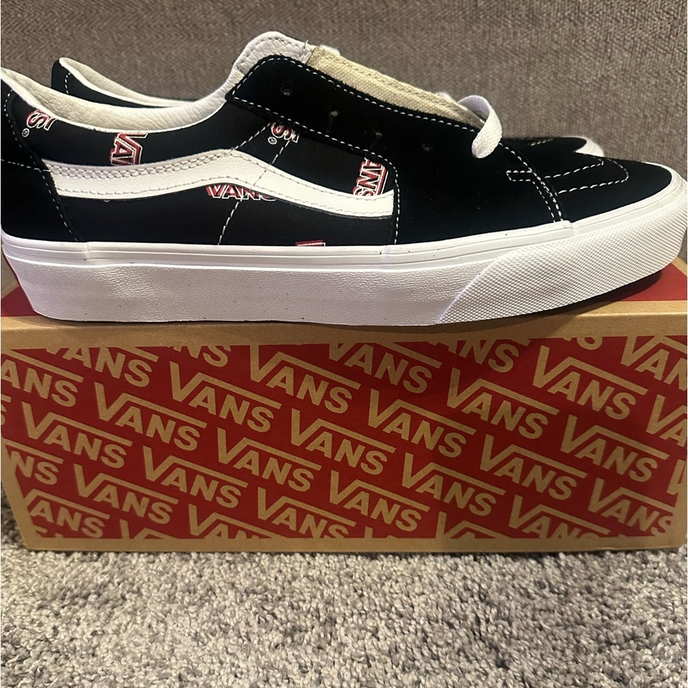 Vans Sk8 low‎ Women’s Misprint Black/White Sneakers Size 7.5